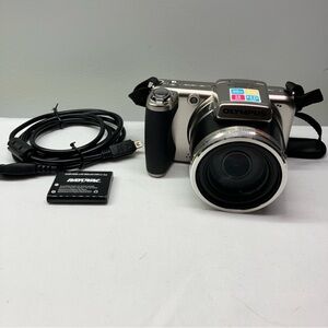 Olympus SP-800UZ 14MP 30x Zoom Bridge Digital Camera WORKS